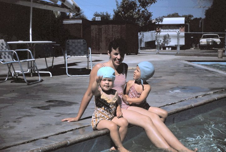 1962_08i.jpg - The swimmiers with their hot momma - August 1962