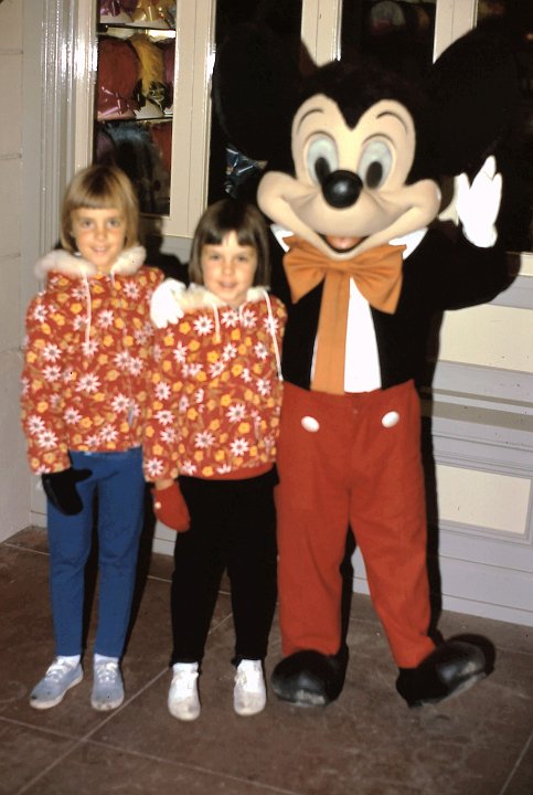 1966_12f.jpg - Disneyland 1966