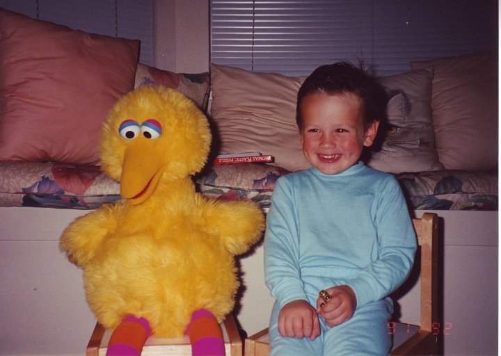 1992_10_17_Thoov.jpg - Travis & his Buddy, Big Bird - October 17, 1992